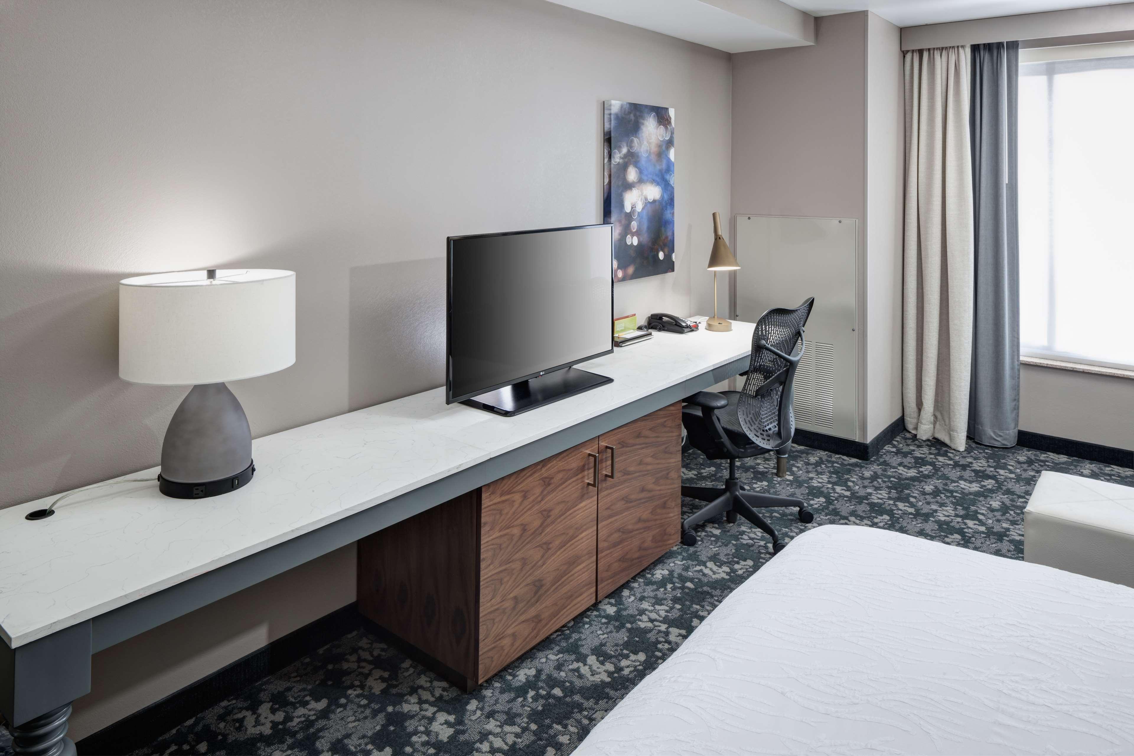 Hilton Garden Vanderbilt Hotel 3*