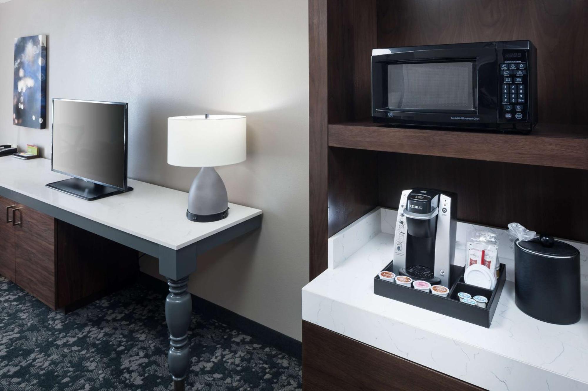 Hilton Garden Vanderbilt Hotel 3*